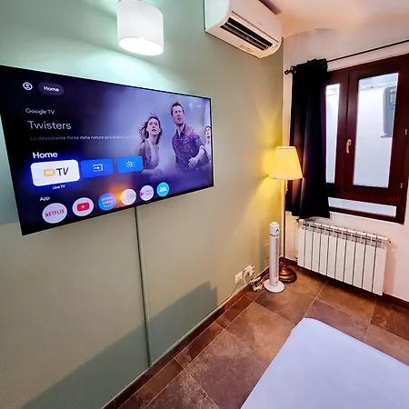 Villa Alessandra Rome 10 Mins From